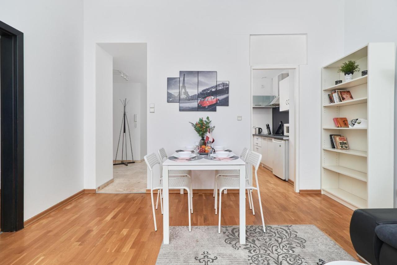 Rynek Apartment The Heart Of The City By Noclegi Renters Wroclaw Ngoại thất bức ảnh